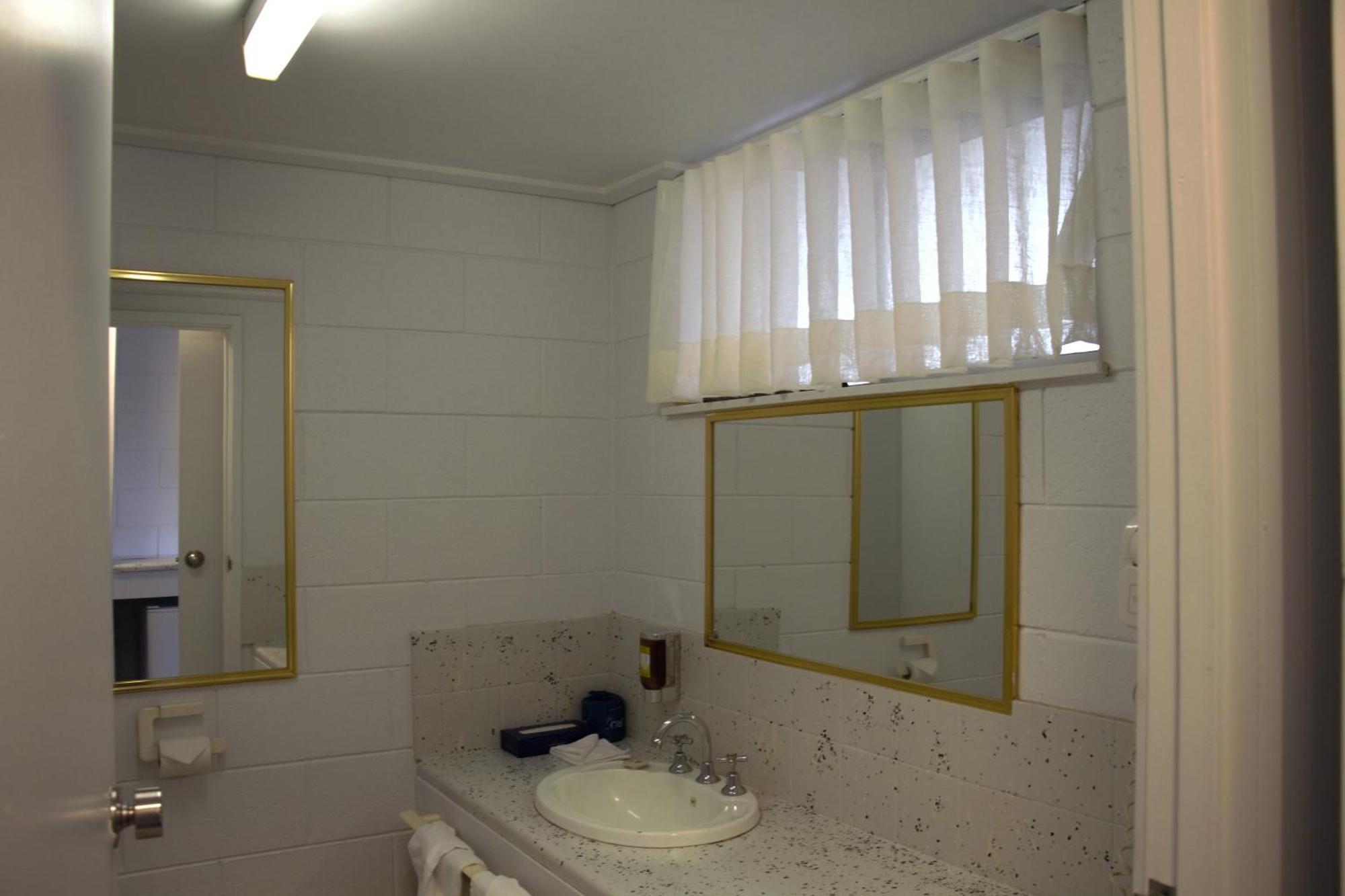 Bendigo Motor Inn Kangaroo Flat ภายนอก รูปภาพ