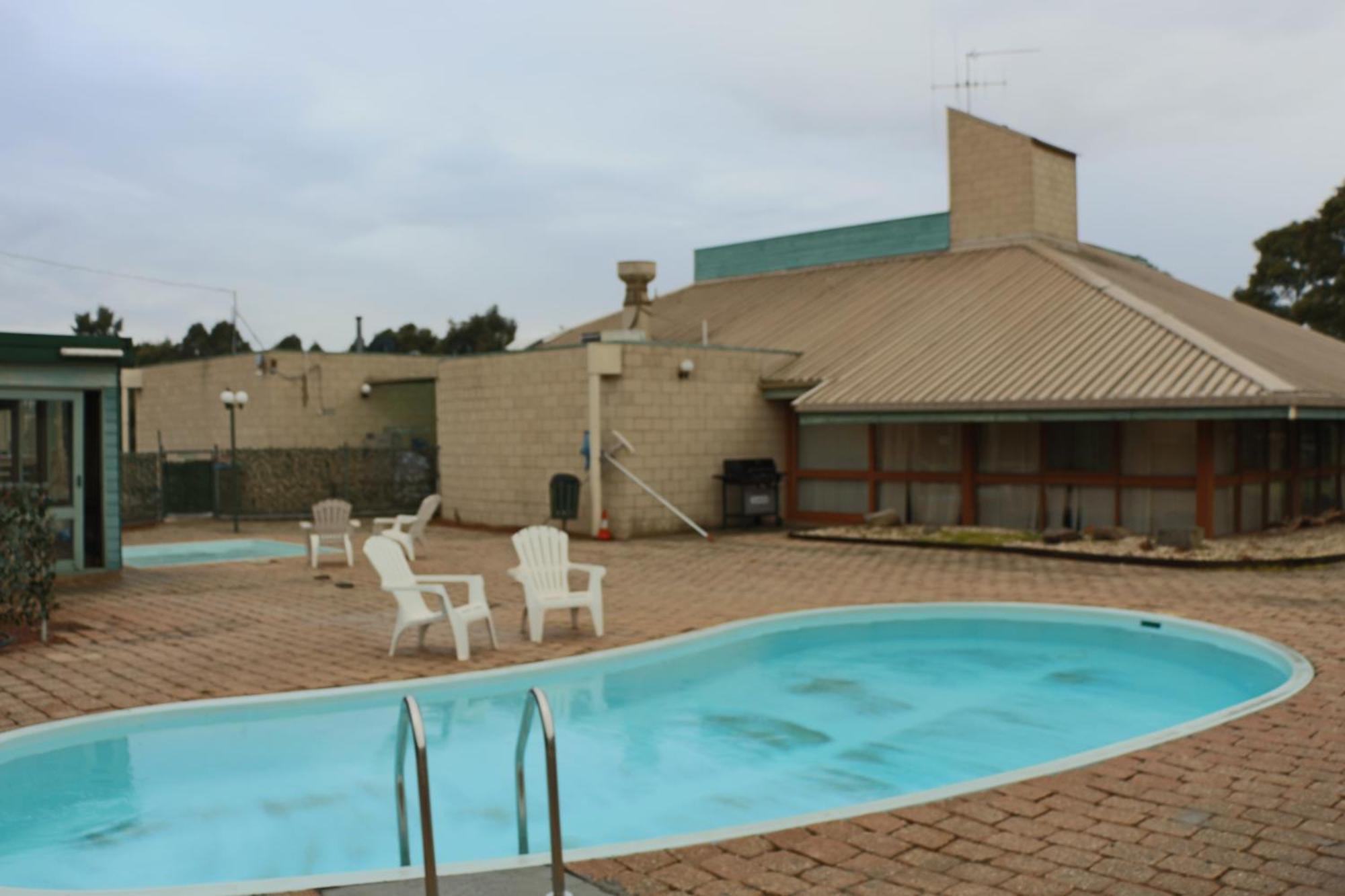 Bendigo Motor Inn Kangaroo Flat ภายนอก รูปภาพ